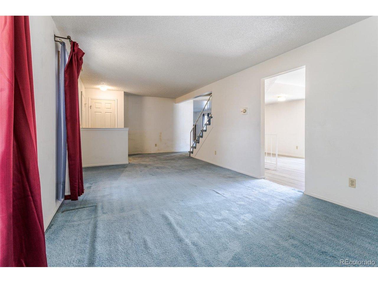 Image 4: Living Room Image 4: Living Room