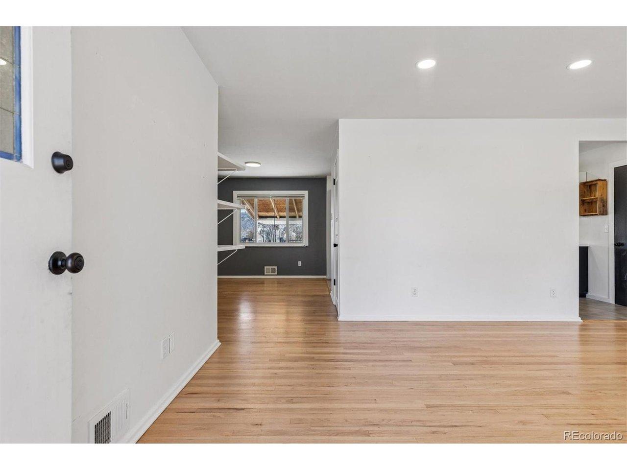 Image 3: well lit living room