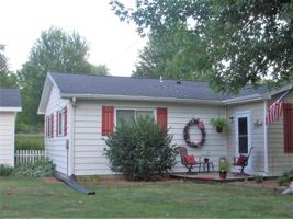 4292 E Penrod