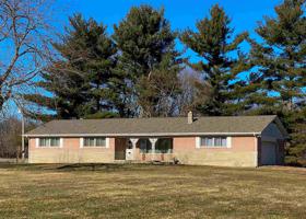 5592 N West Shafer