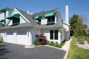 11520 N Lake View