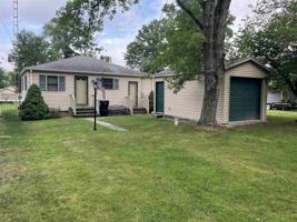 634 E Clear Lake