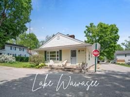 726 E Park