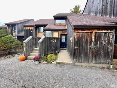 9586 S Pointe LaSalles