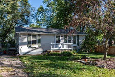 8558 Addison