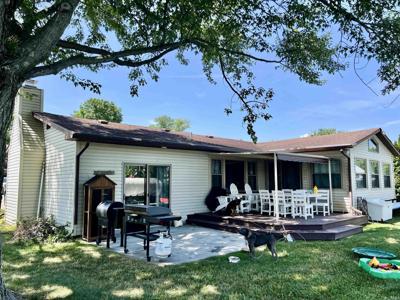 8250 E Debra