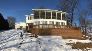 3097 N Lakeshore