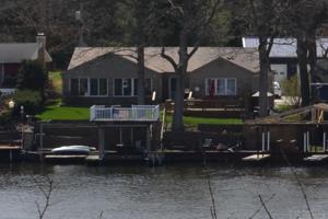 4347 E Penrod