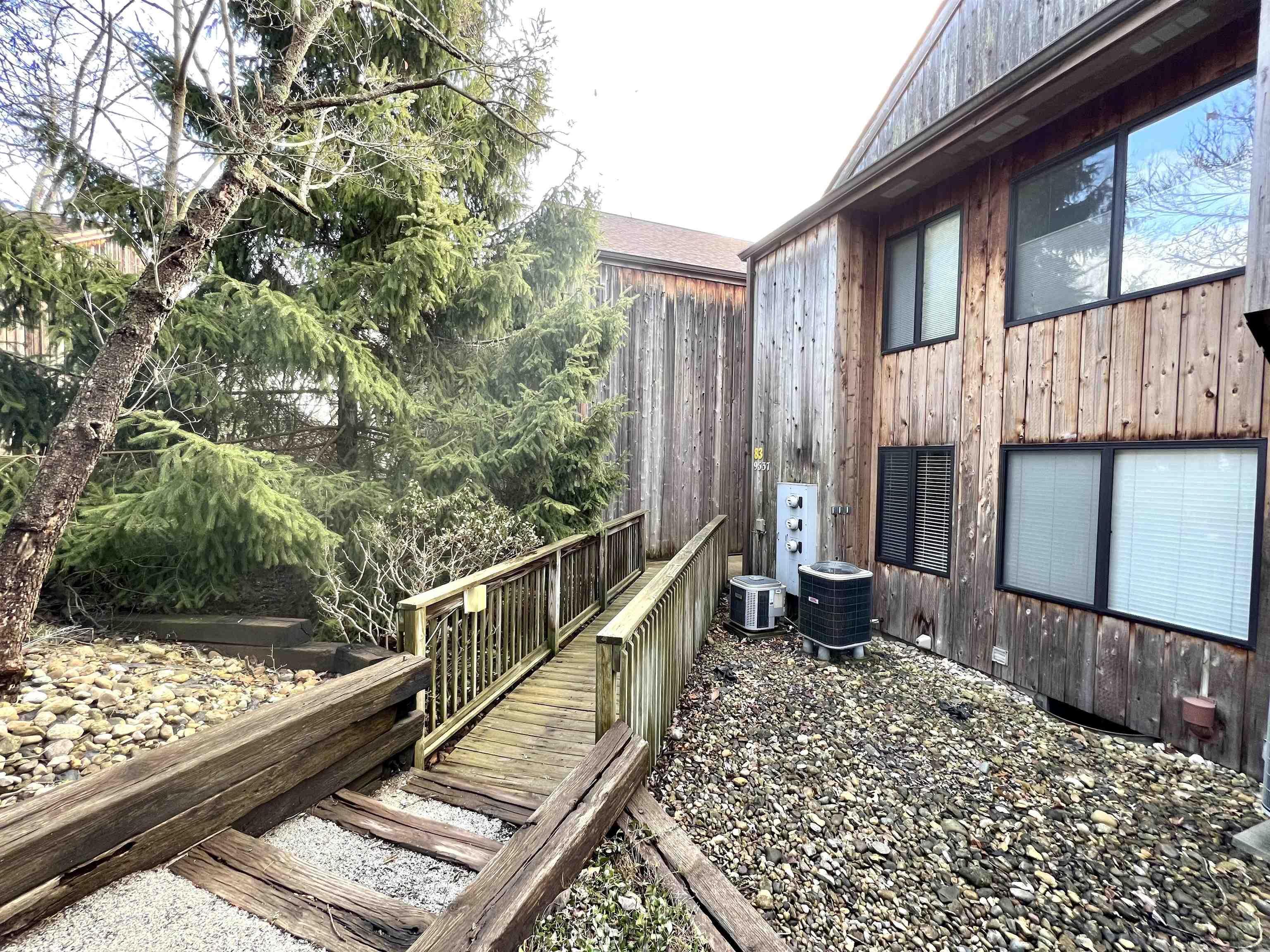 9537 S Pointe LaSalles, Bloomington, IN lhrmls01457463