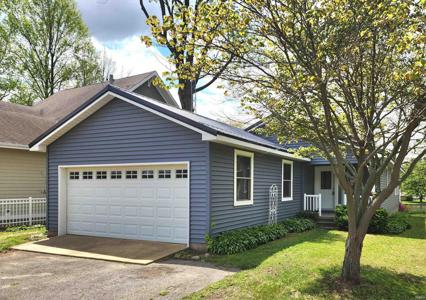 3584 E Bailey