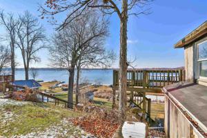 741 Chapman Lake Dr