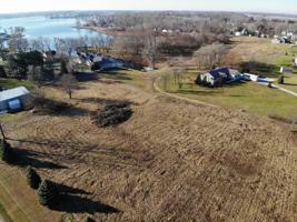 TBD N Chapman Lake