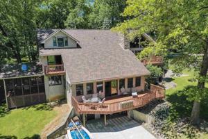 2440 N Black Oak