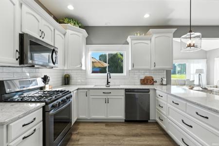 6155 S 055 W Dallas Lake