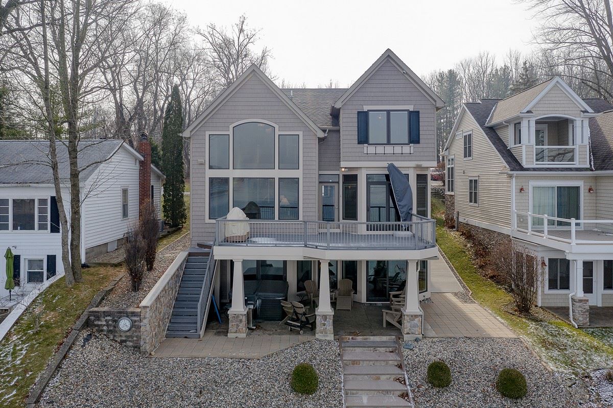 806 S Clear Lake, Fremont, IN lhrmls00664241