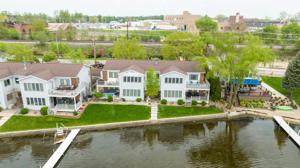 2404 Winona