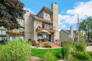 411 E Washington