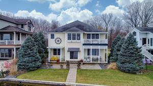 1107 Country Club
