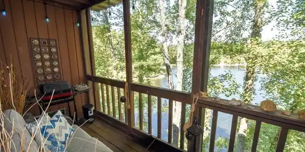 4062 E Eagle Bay