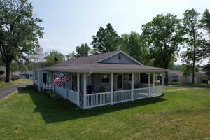 3983 N Cottage