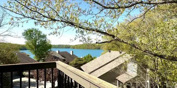 1831 E Waters Edge