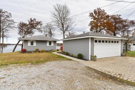 5507 E Colonial Oaks