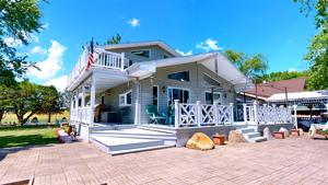5624 E Golden Acre