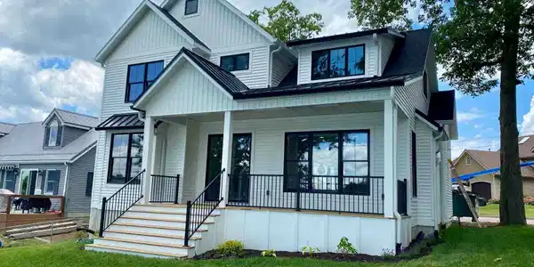 1717 Colonial