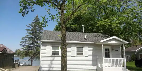 1505 Ewing