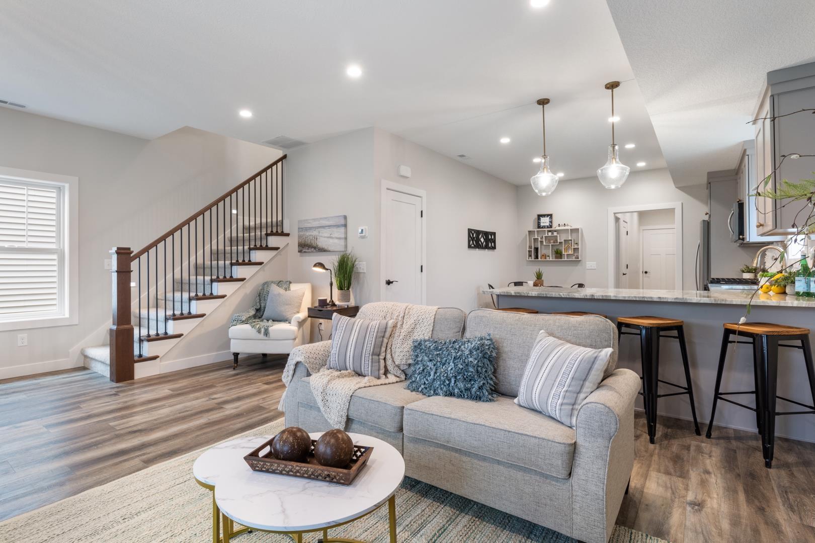Image 1: Living Room