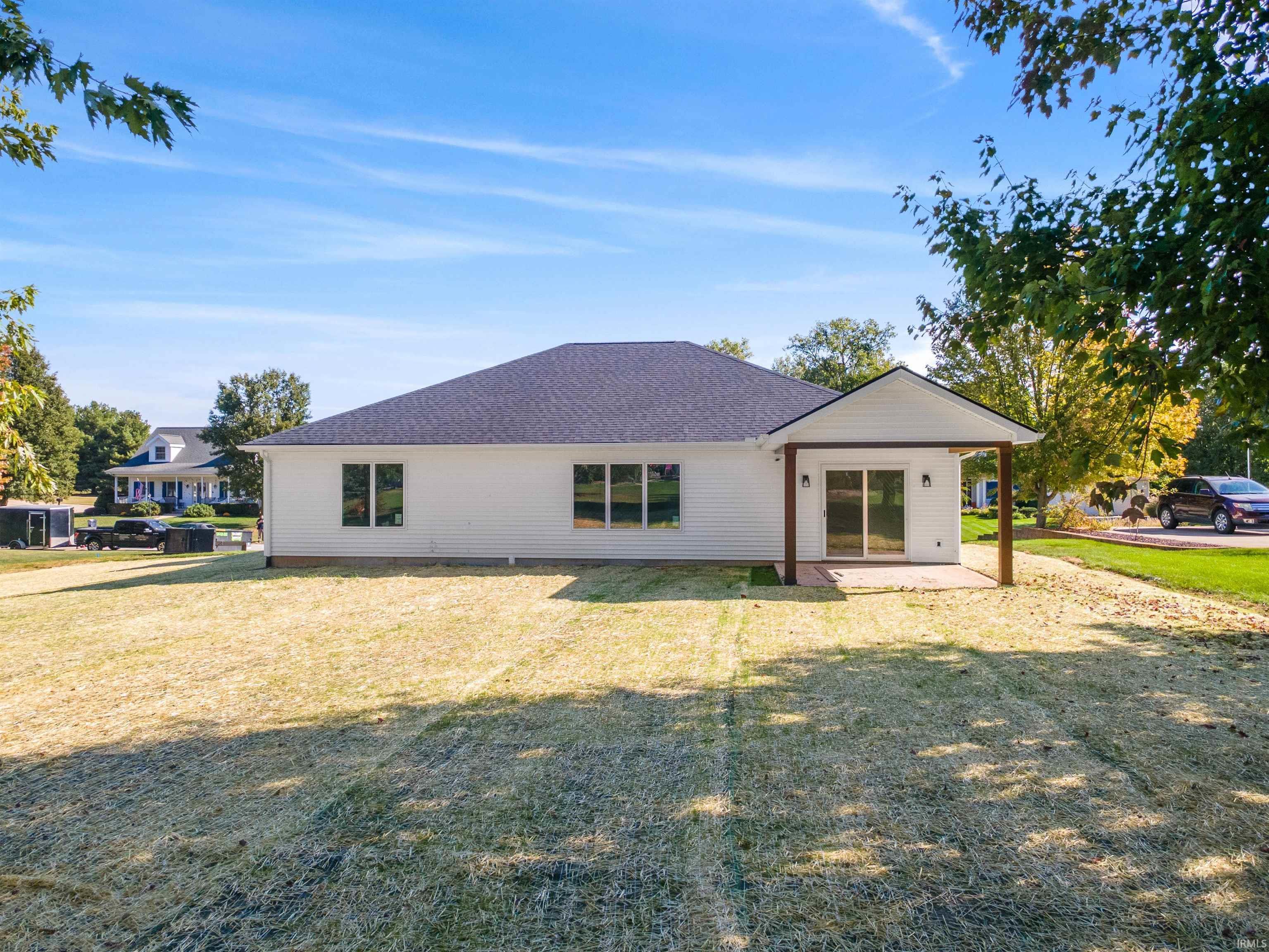 Image 2: Covered porch