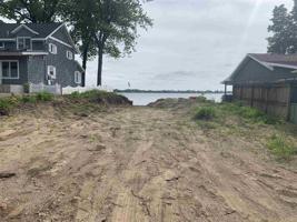 11046 Ideal Beach
