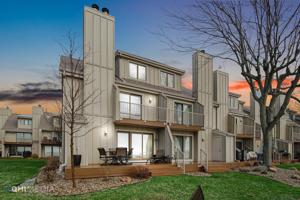 411 E Washington