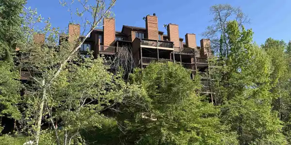 4020 E Eagle Bay