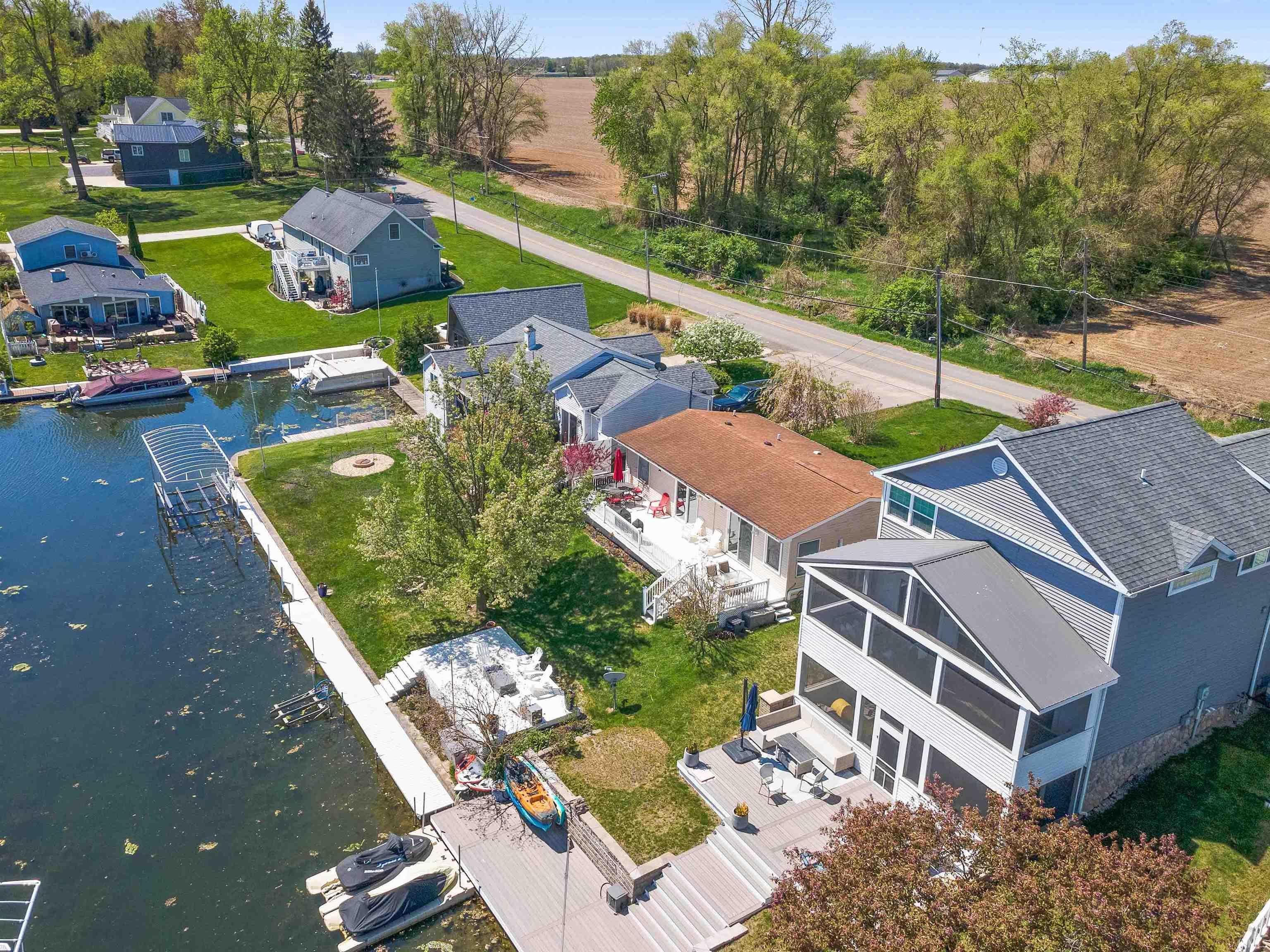 Image 3: Channel Front Home on Lake Wawasee