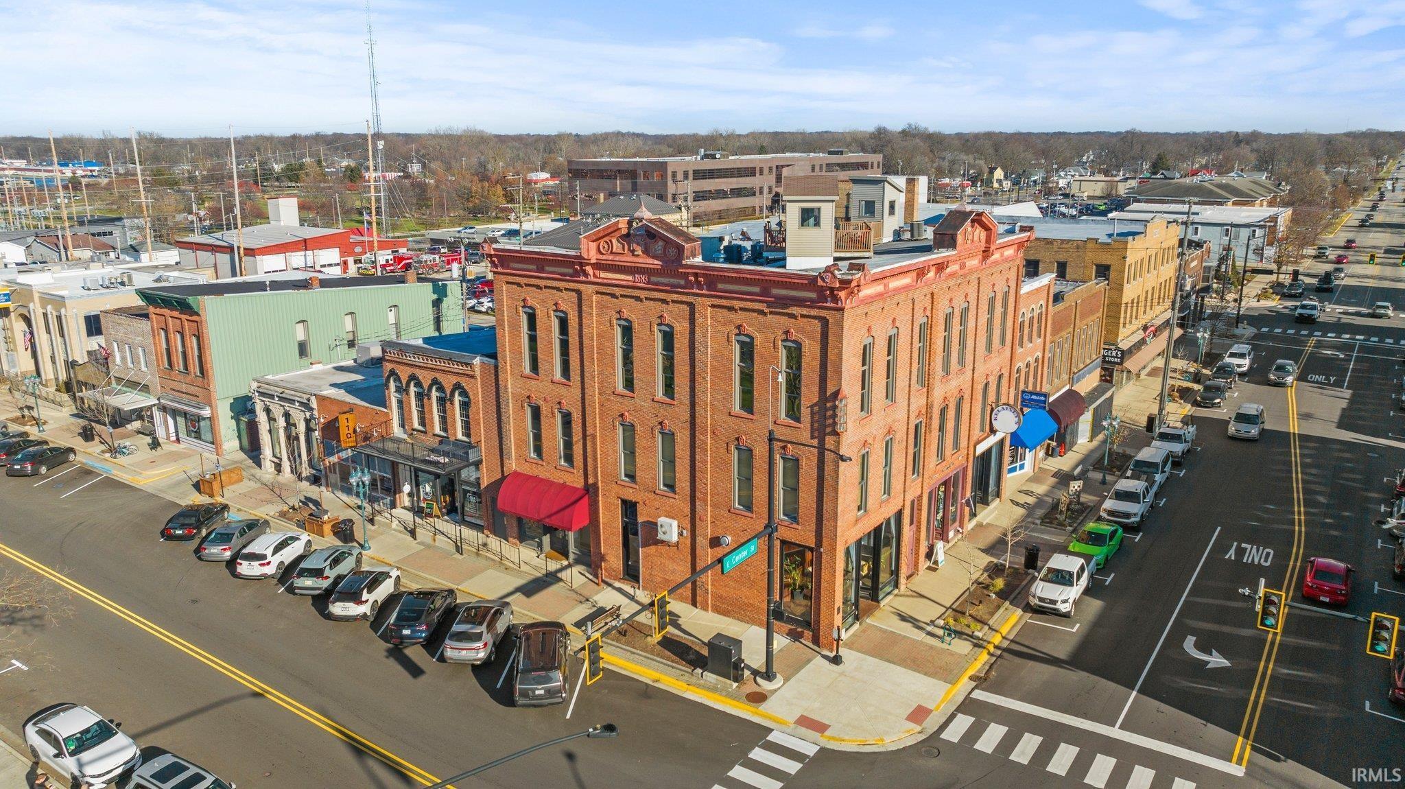 Image 1: Drone / aerial view, Aerial View