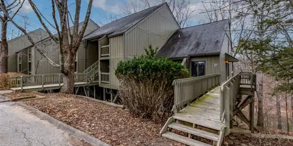 9432 S Lake Ridge