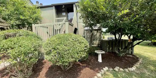 9367 S Lake Ridge