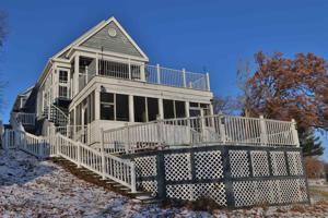 3139 N LAKESHORE