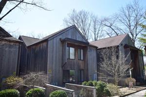 9529 S Pointe Lasalles