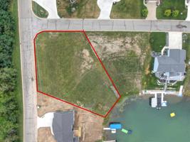 36 Ln 280 Hamilton Lake