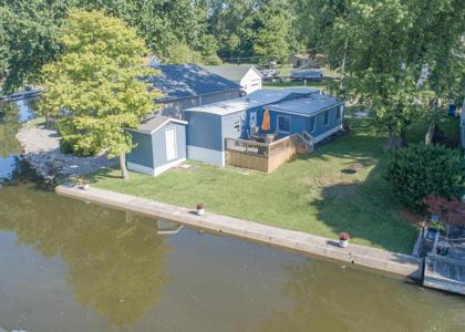 255 Lane 102 Crooked