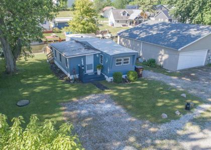 255 Lane 102 Crooked