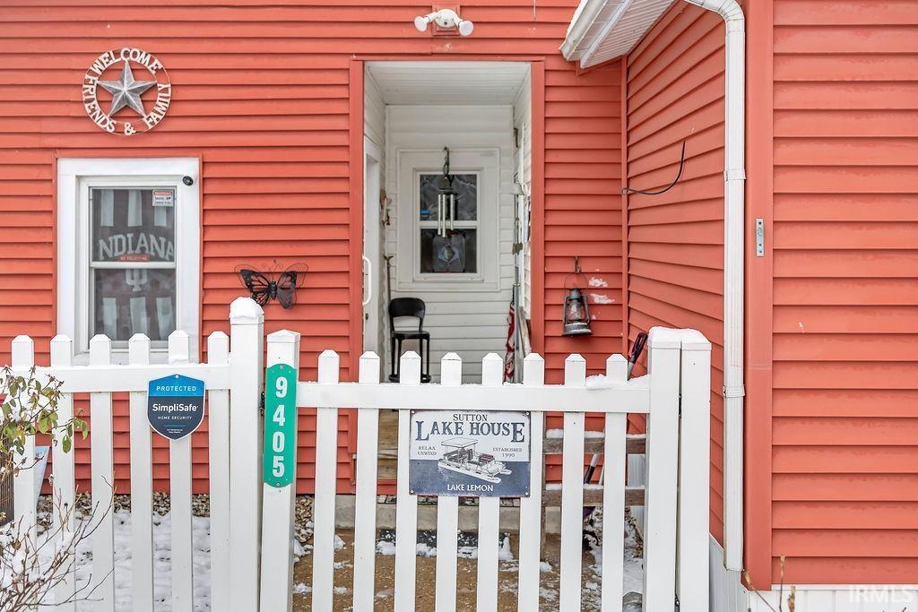 Image 2: Doorway to property, Entry