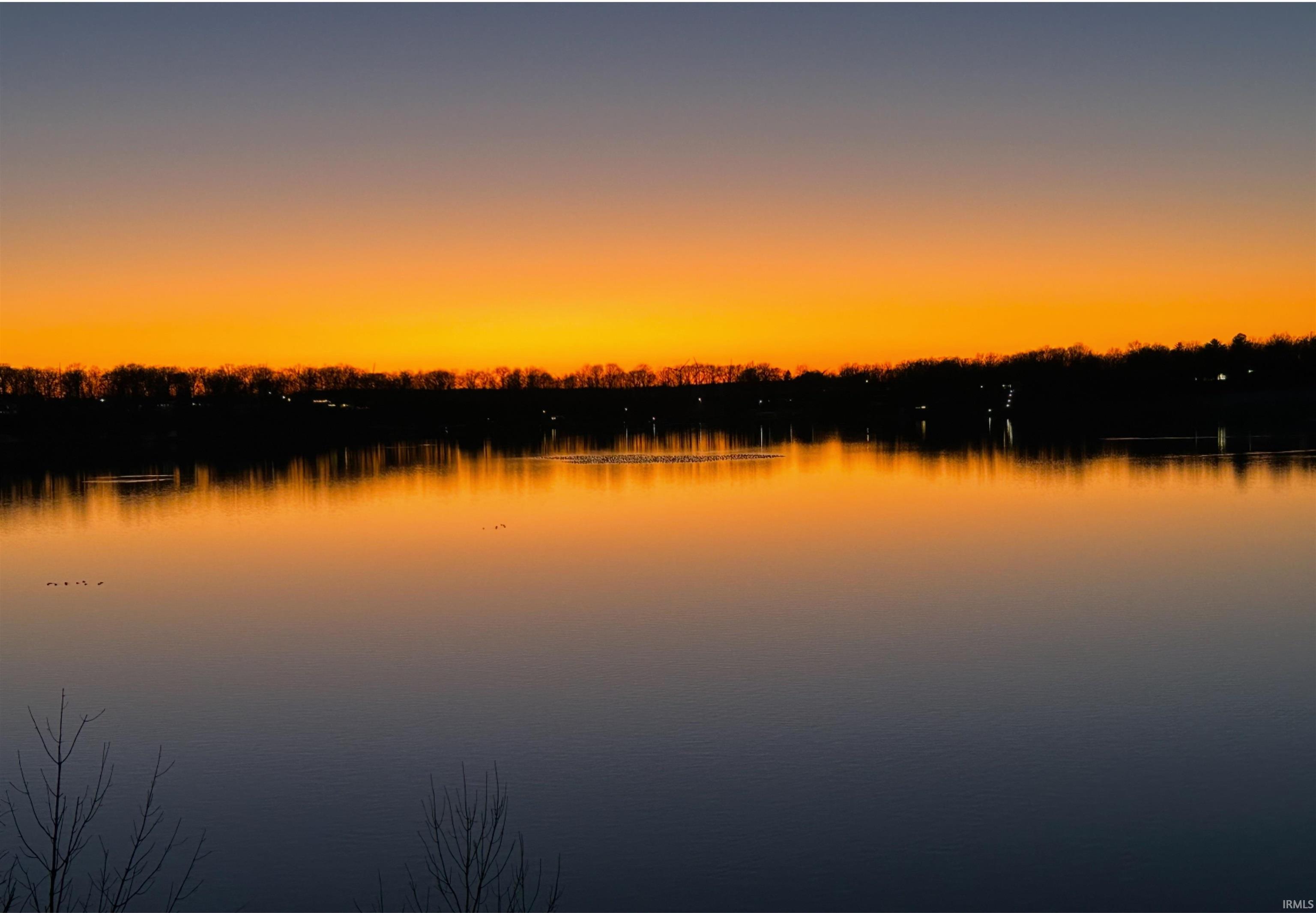 Image 3: ...Day or Night
