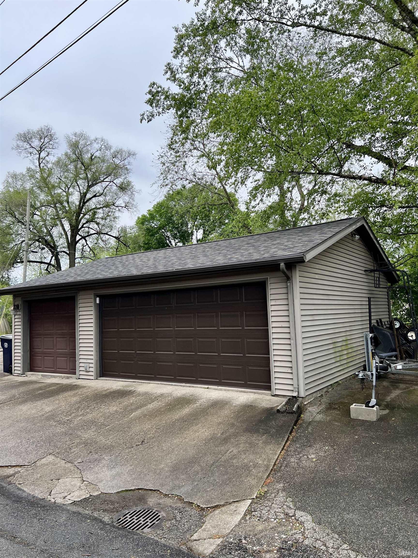 Image 3: Garage, Garage Image 3: Garage, Garage