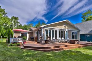 5861 N Stahl