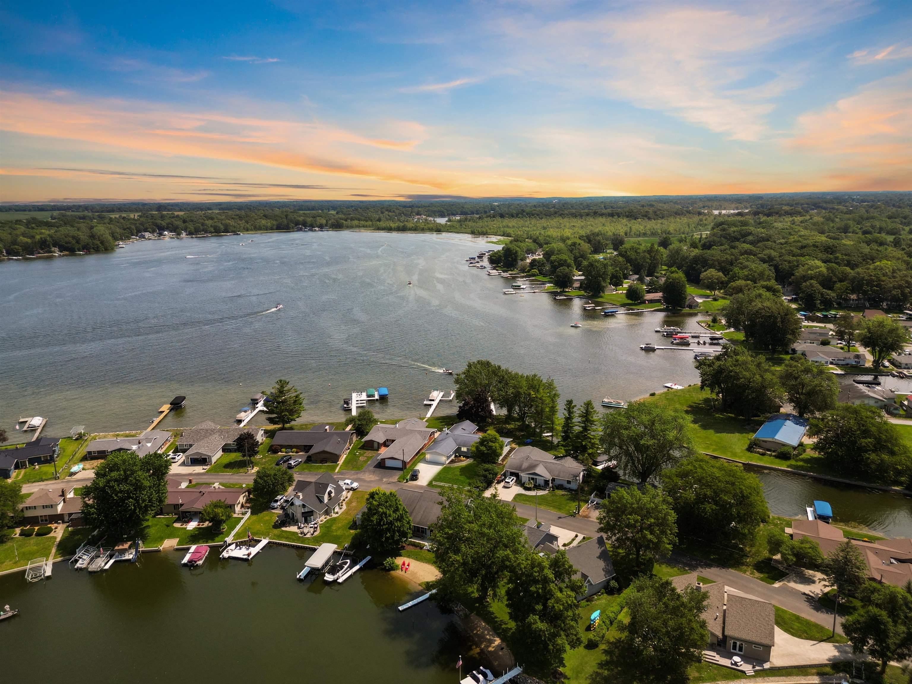 Image 0: Lake Tippecanoe Lake Home