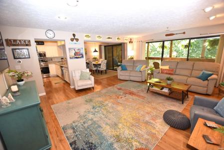 9529 S Pointe Lasalles