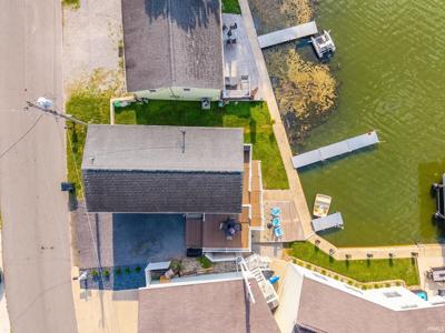 1430 N Shore